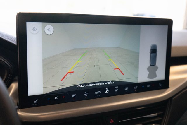 Used 2023 Ford Escape SE image 27