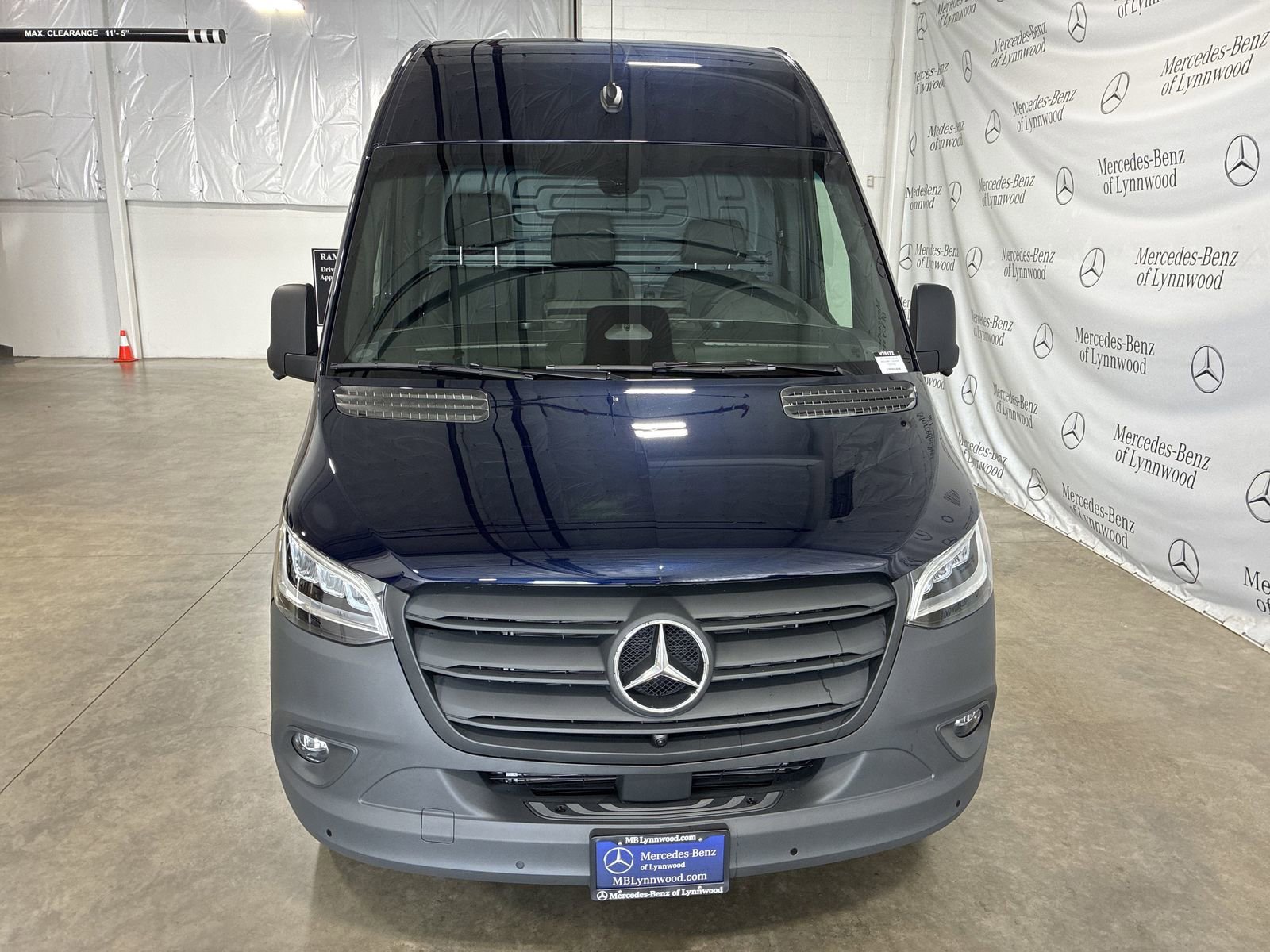 New 2025 Mercedes-Benz Sprinter 2500 image 2