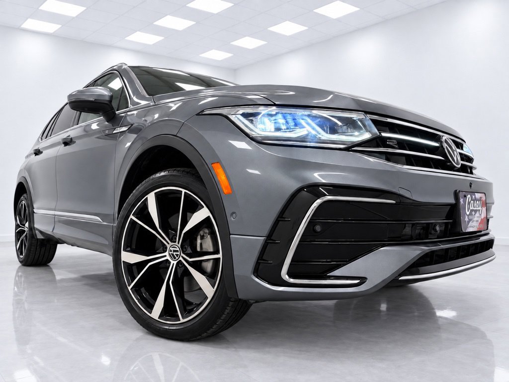 Used 2022 Volkswagen Tiguan SEL R-Line AWD/4WD image 6