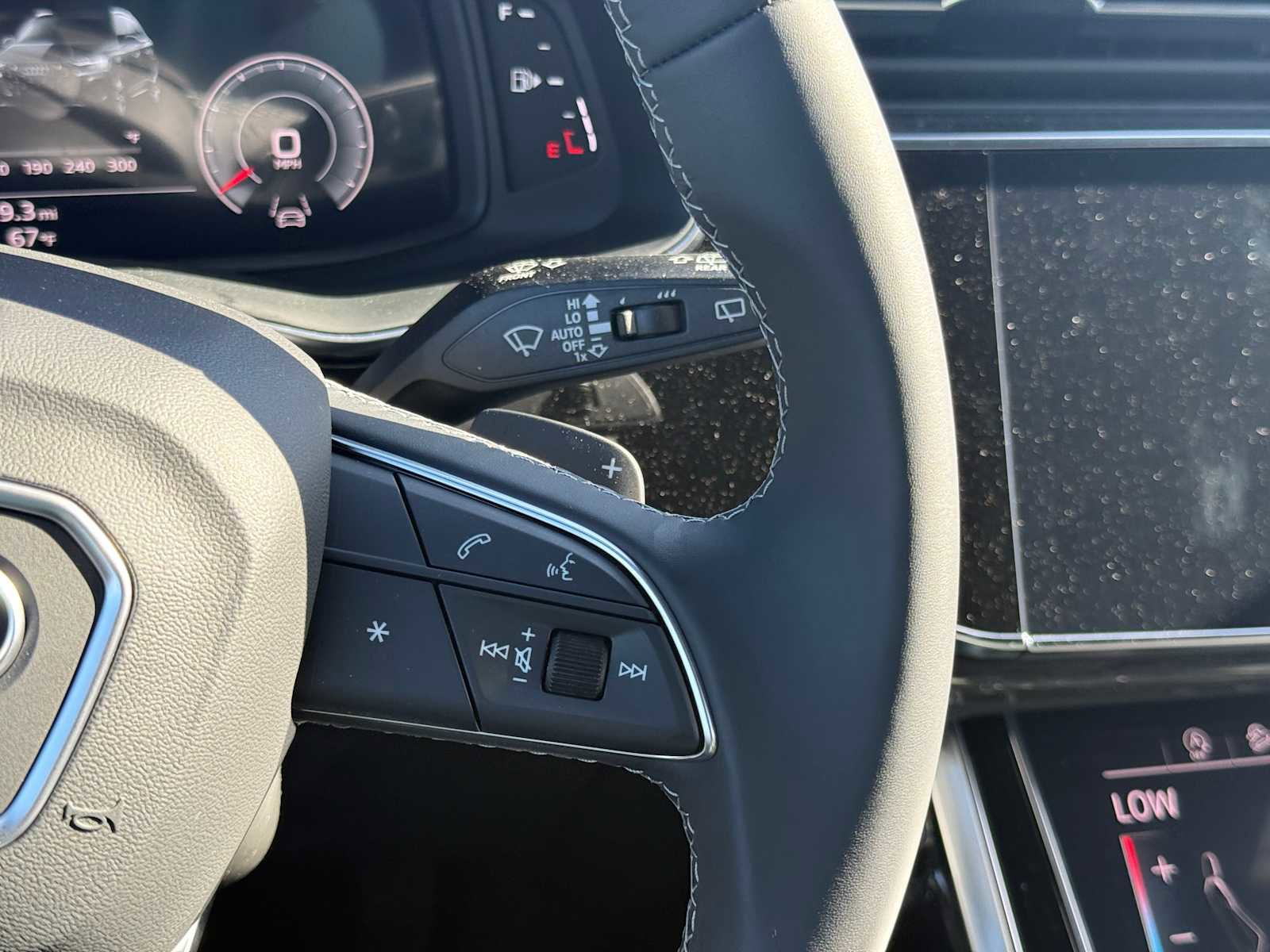 New 2025 Audi Q7 3.0T Prestige image 28
