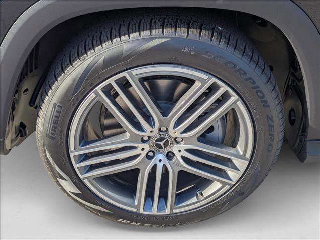 New 2025 Mercedes-Benz GLS 450 4MATIC image 9