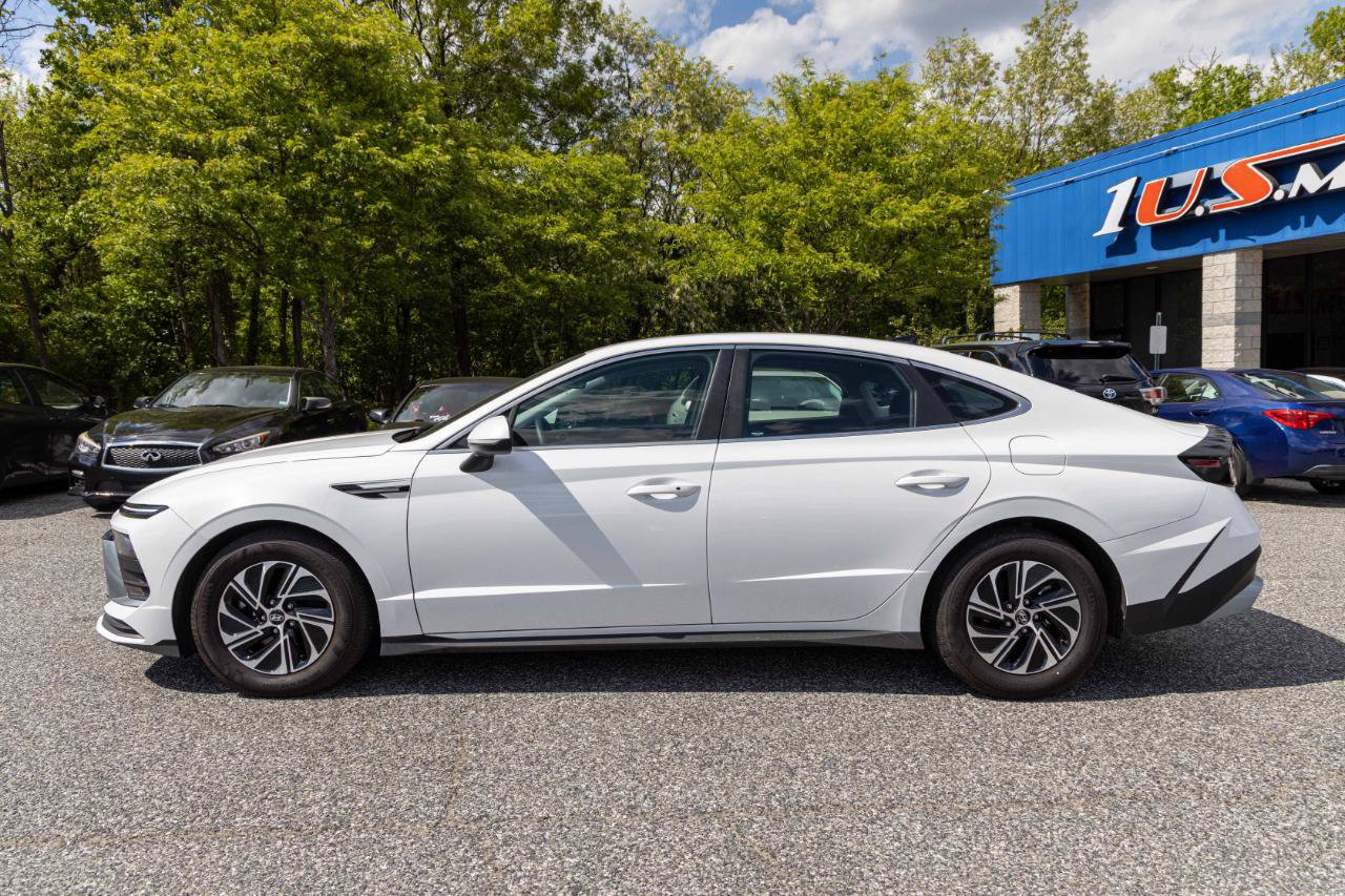 Used 2026 Hyundai Sonata Blue FWD image 3
