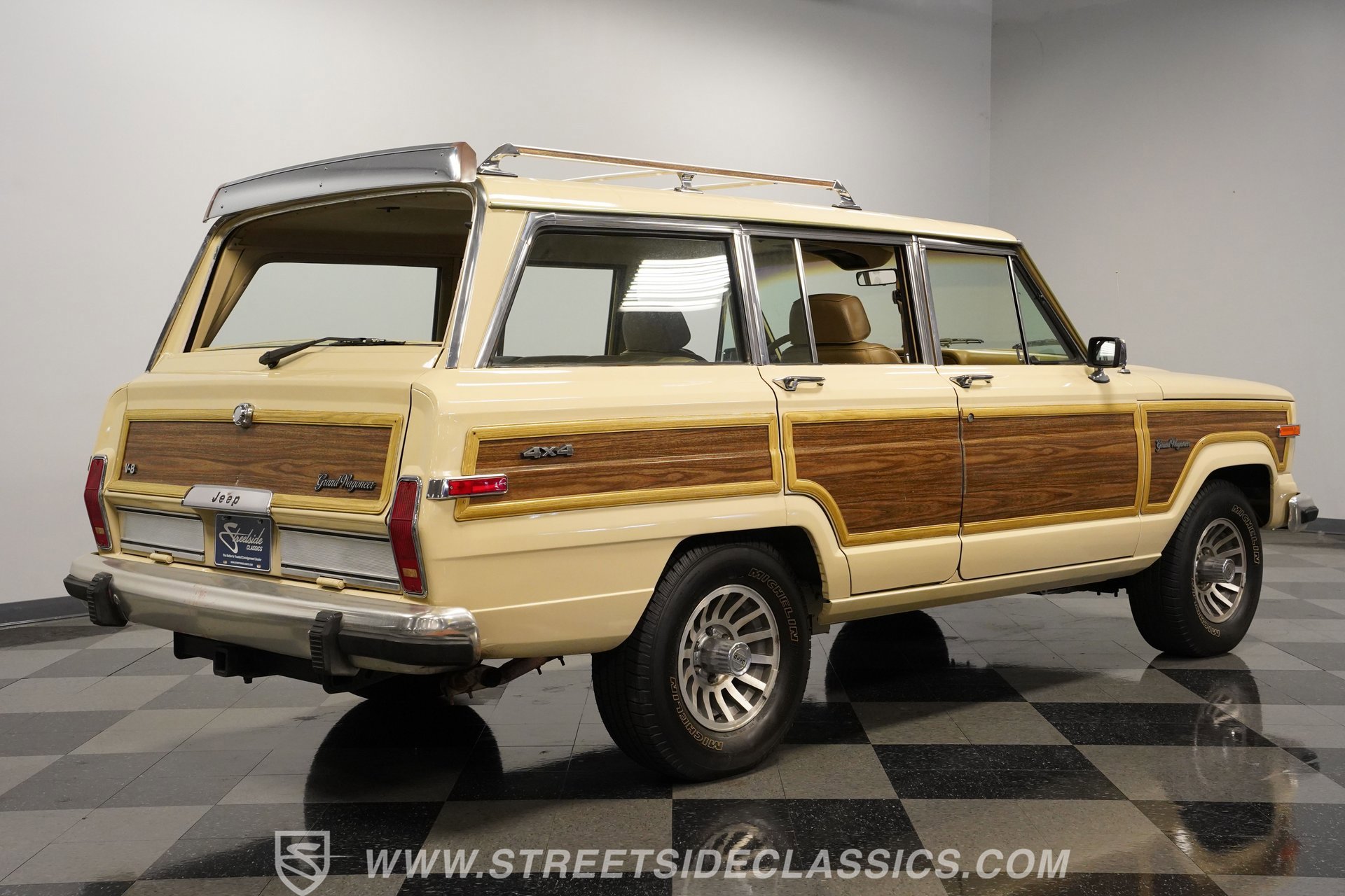 Used 1989 Jeep Grand Wagoneer AWD/4WD image 12