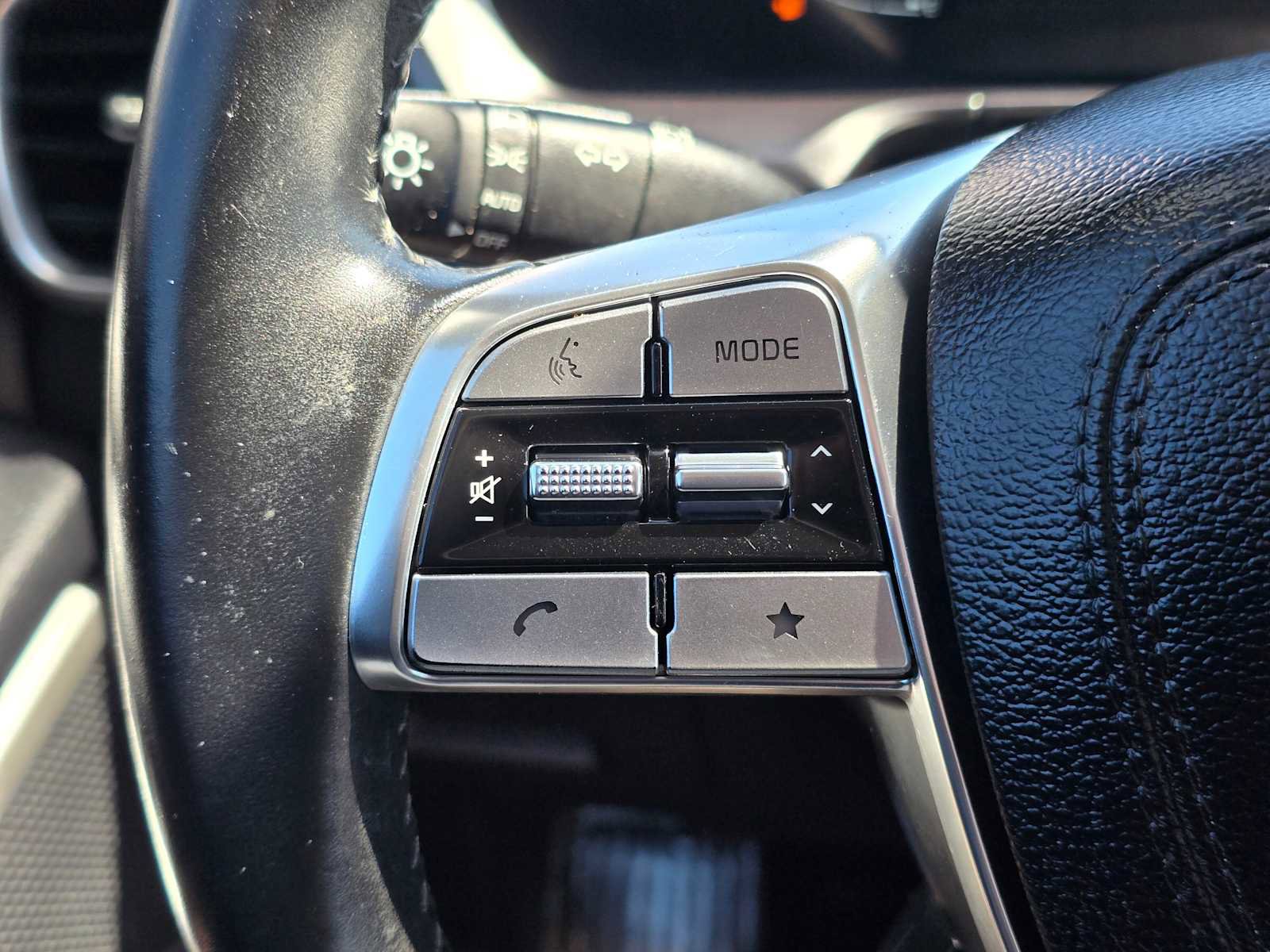 Used 2023 Kia Telluride S image 35