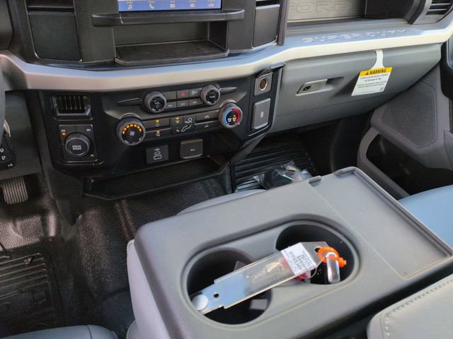 New 2025 Ford F550 4x4 Crew Cab Super Duty image 18