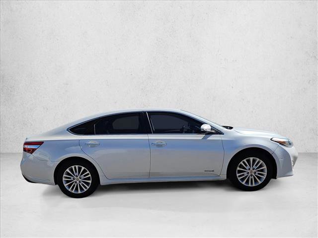 Used 2014 Toyota Avalon XLE Premium image 4