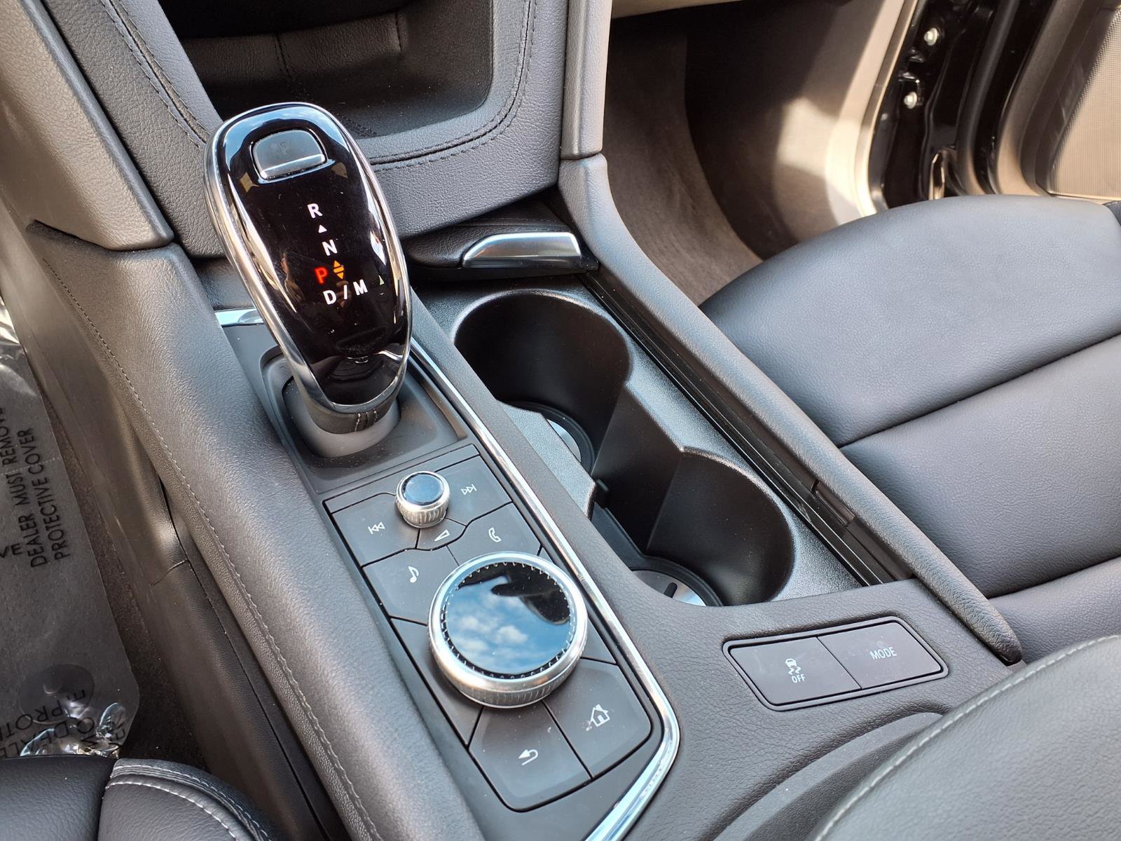 Certified 2024 Cadillac XT6 Luxury image 23