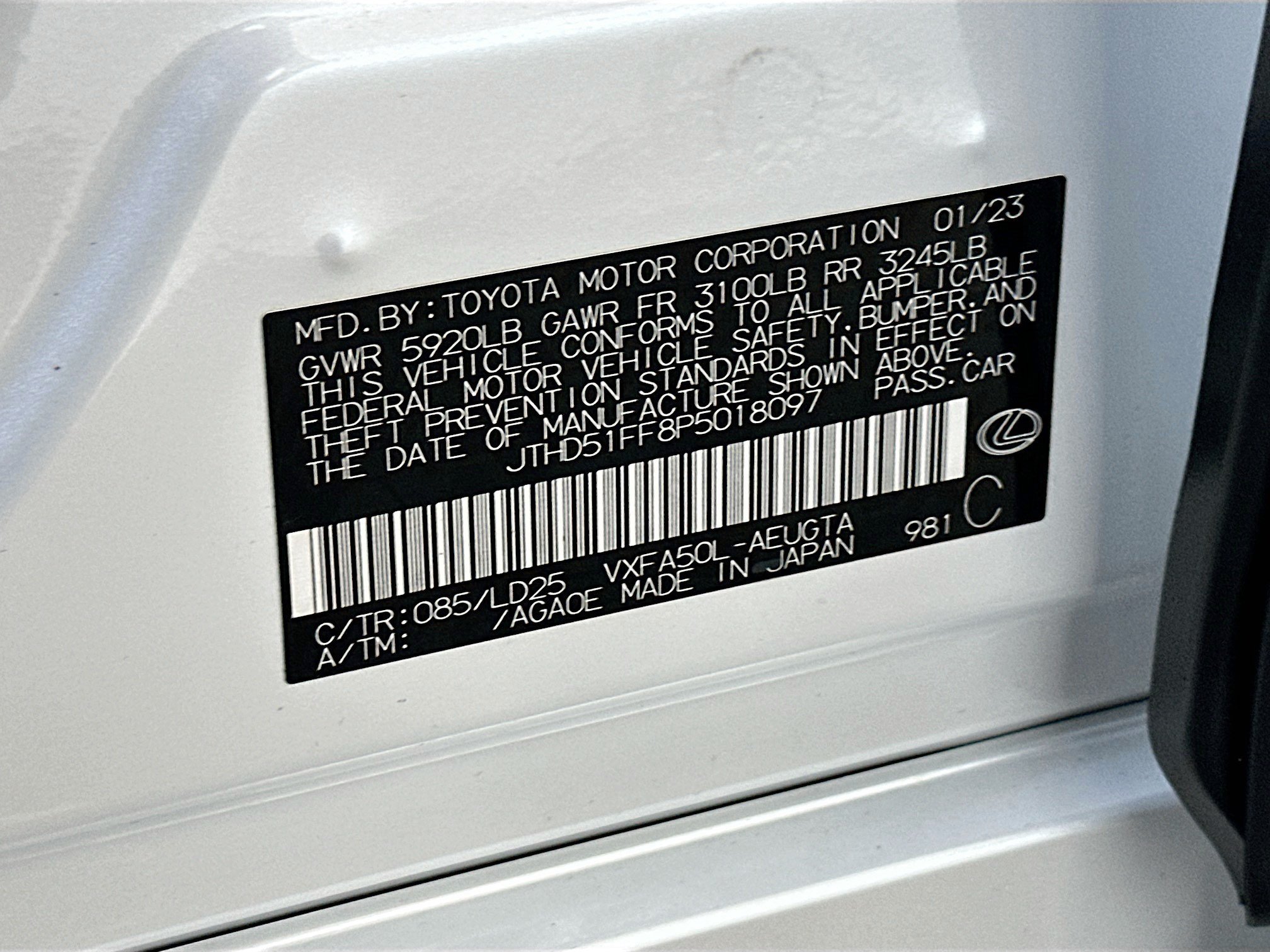 Used 2023 Lexus LS 500 w/ Accessory Package (Z2) RWD image 33