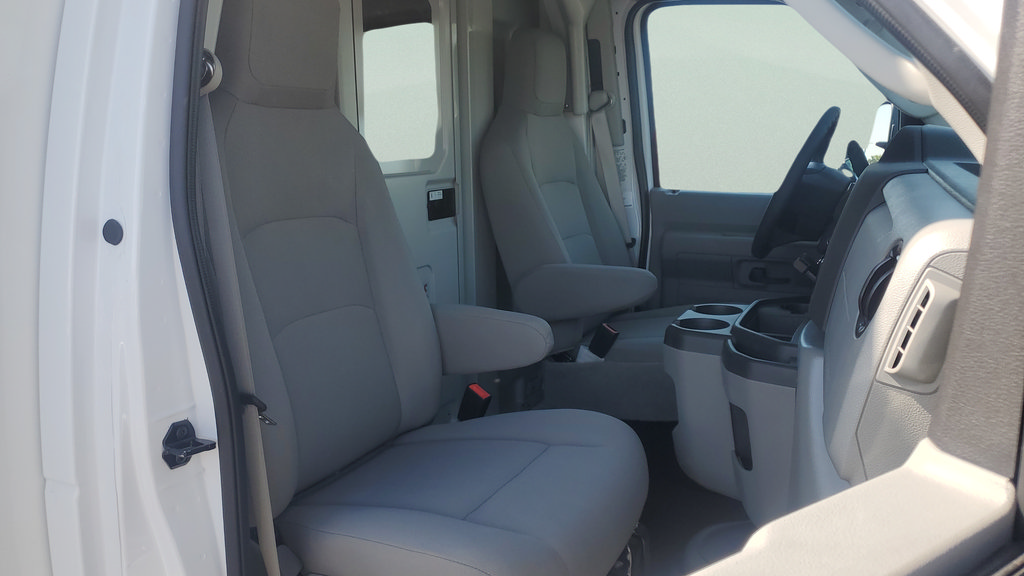 New 2026 Ford E-450 and Econoline 450 Super Duty w/ Power Equipment Group RWD image 21