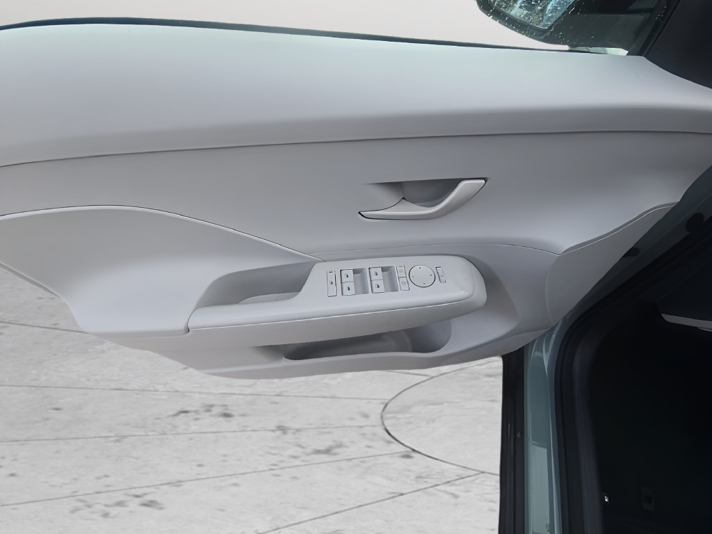 Used 2025 Hyundai Kona SEL FWD image 10