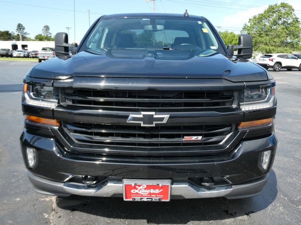 Certified 2017 Chevrolet Silverado 1500 LT w/ LPO, Black Pack AWD/4WD image 10