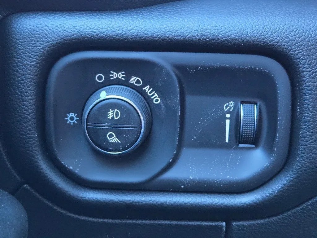 New 2026 RAM 1500 Big Horn AWD/4WD image 14