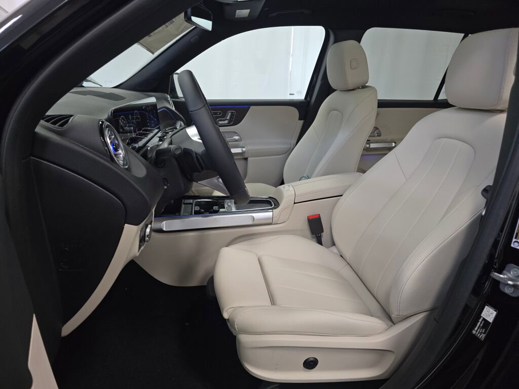 New 2026 Mercedes-Benz GLB 250 4MATIC image 13