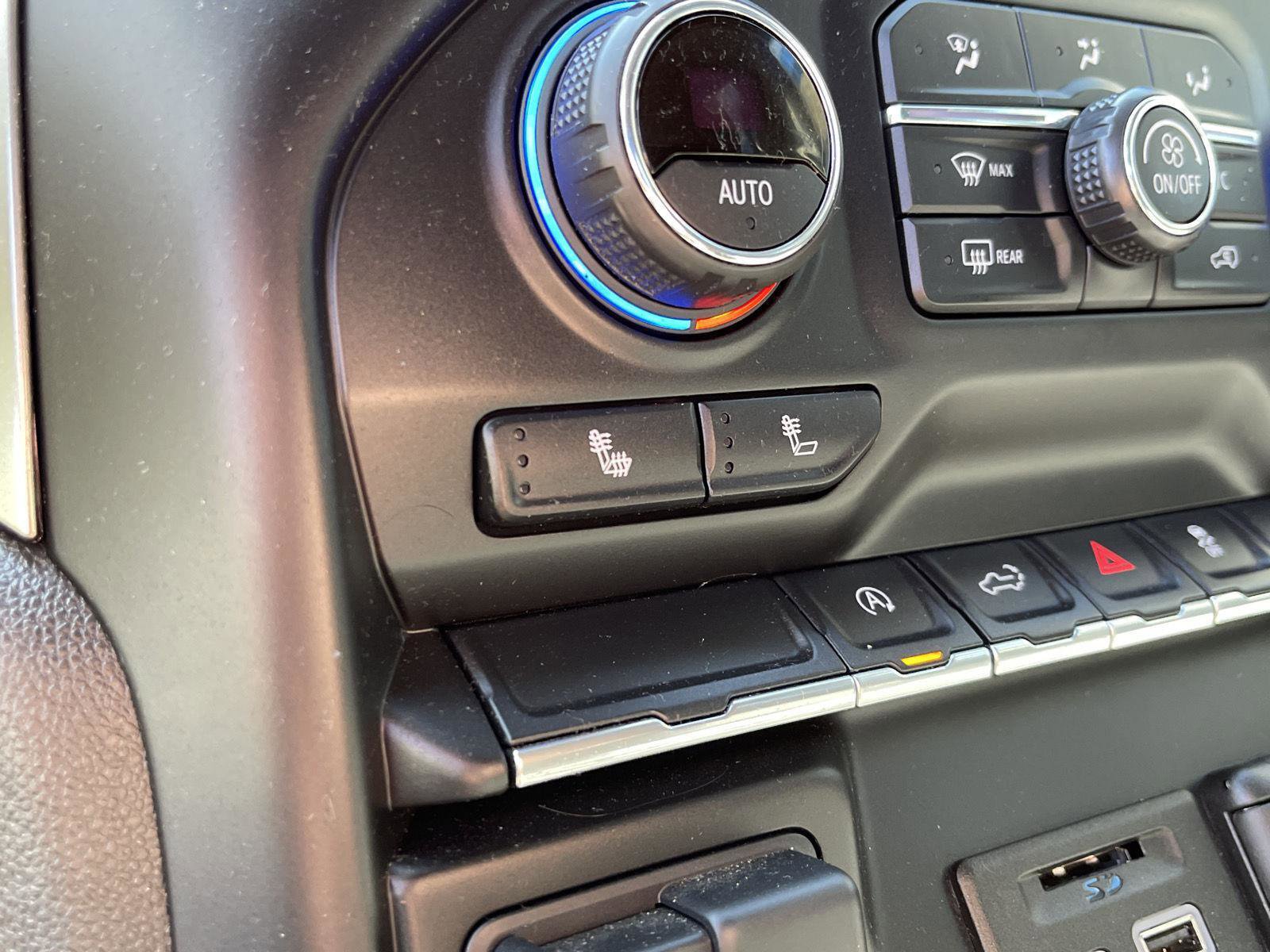 Used 2020 Chevrolet Silverado 1500 LT w/ All-Star Edition AWD/4WD image 29