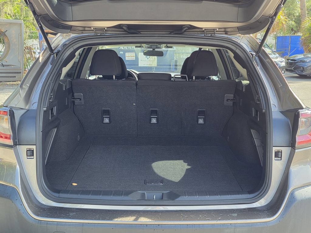 Used 2023 Subaru Outback Premium AWD/4WD image 9