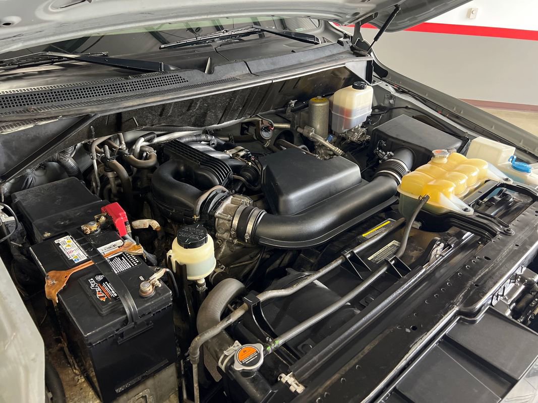 Used 2017 Nissan NV 3500 SV image 64