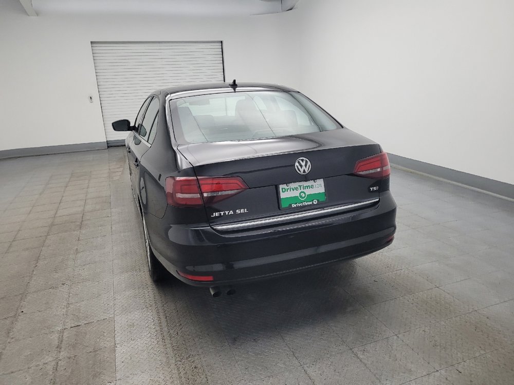 Used 2017 Volkswagen Jetta SEL Premium image 6
