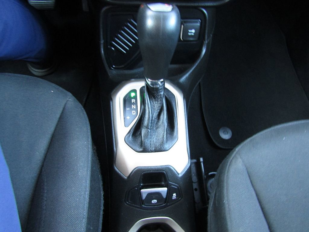 Used 2016 Jeep Renegade Sport w/ Power & Air Group image 14