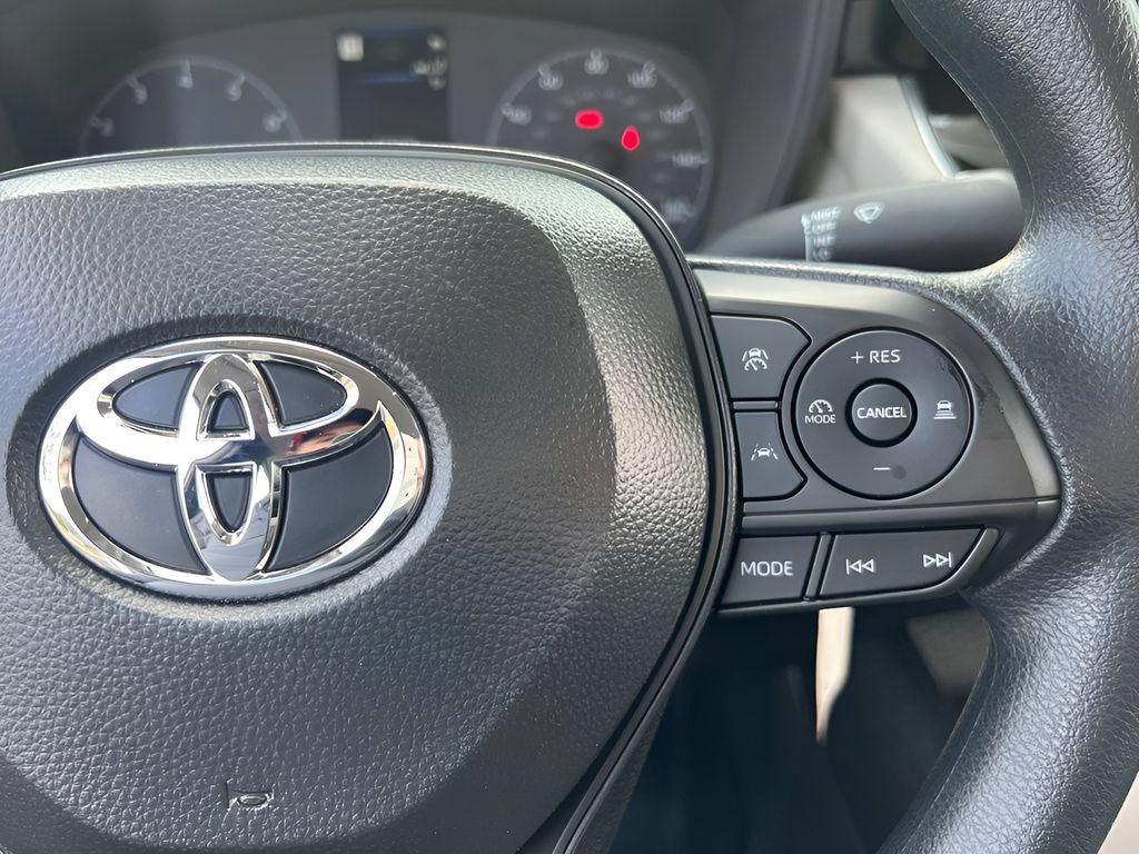 Certified 2025 Toyota Corolla LE FWD image 19