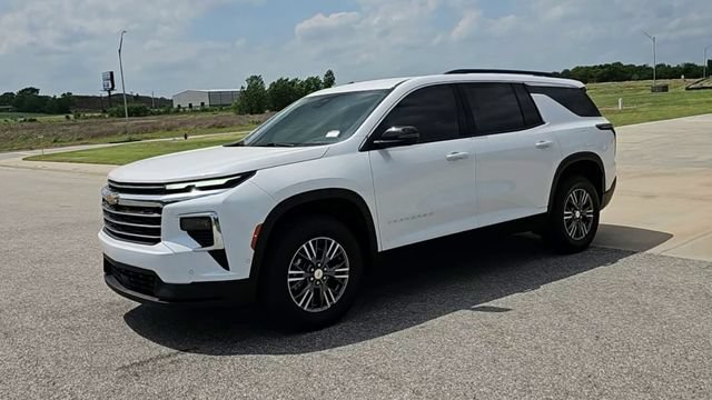 New 2026 Chevrolet Traverse LT w/ Enhanced Driving Package AWD/4WD image 4