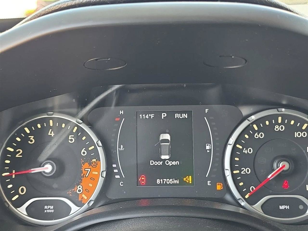 Used 2017 Jeep Renegade Altitude FWD image 18