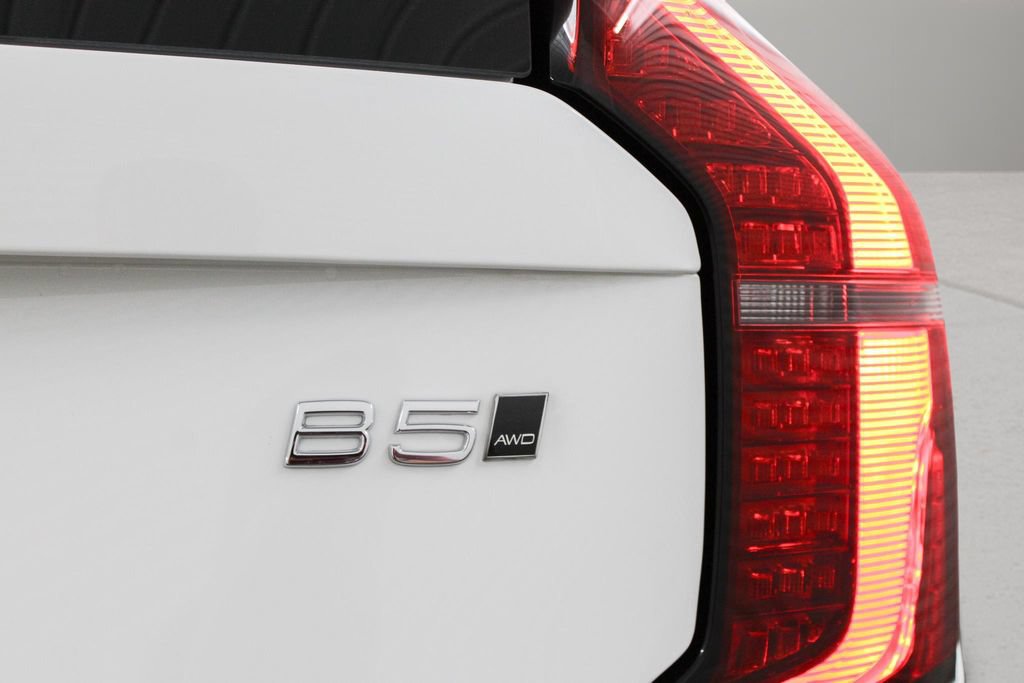 New 2026 Volvo XC90 B5 Core AWD/4WD image 34