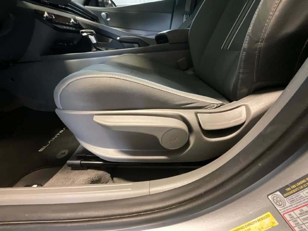 Used 2022 Hyundai Elantra SEL FWD image 13