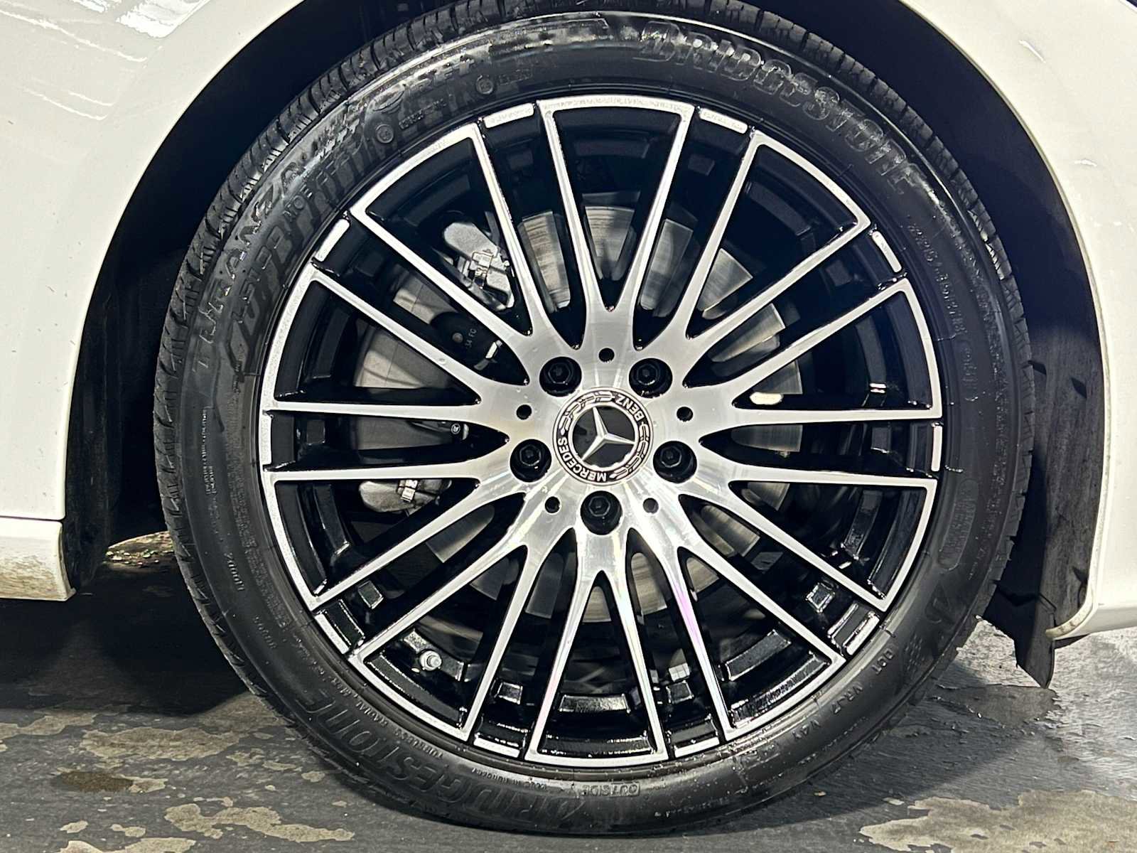 Certified 2025 Mercedes-Benz C 300 4MATIC Sedan image 9