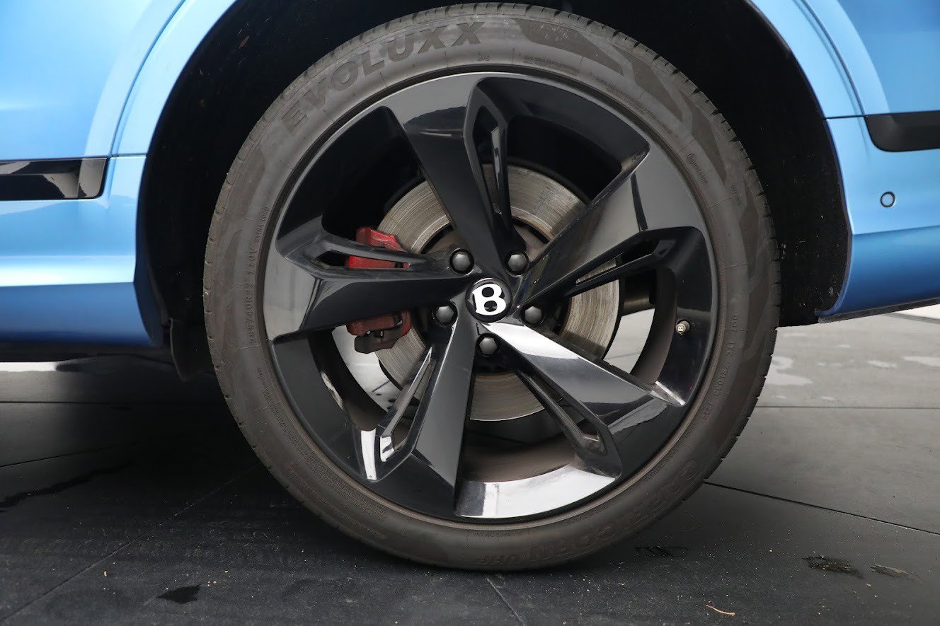 Certified 2021 Bentley Bentayga image 16