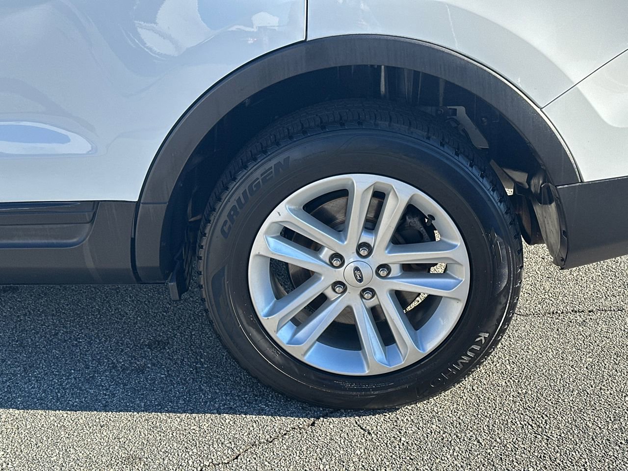 Used 2015 Ford Explorer FWD image 19