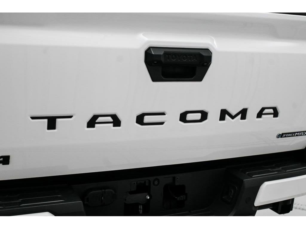 Used 2024 Toyota Tacoma TRD Off-Road w/ TRD Off Road Premium Package image 67