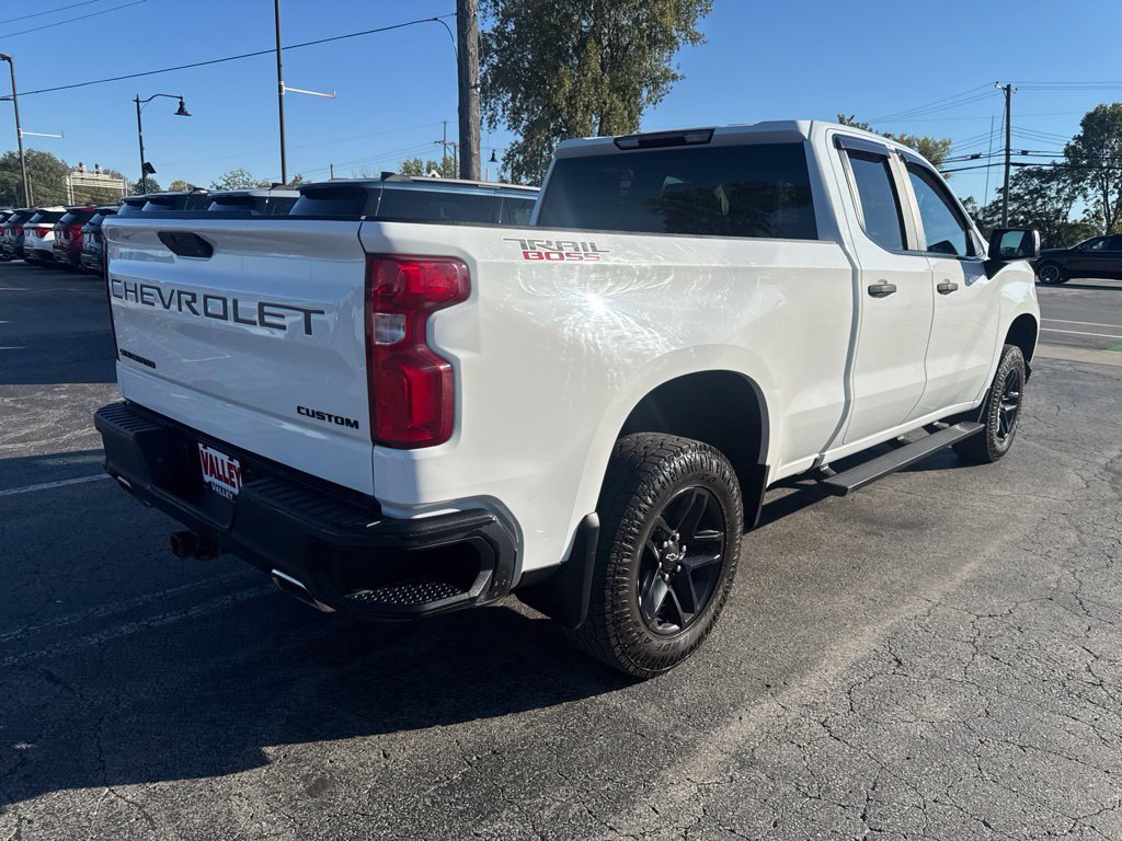 Used 2020 Chevrolet Silverado 1500 Custom Trail Boss w/ Custom Convenience Package AWD/4WD image 9