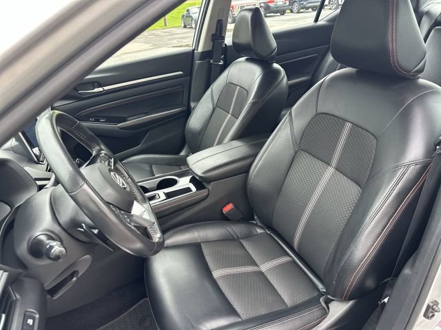 Used 2023 Nissan Altima 2.5 SR FWD image 15