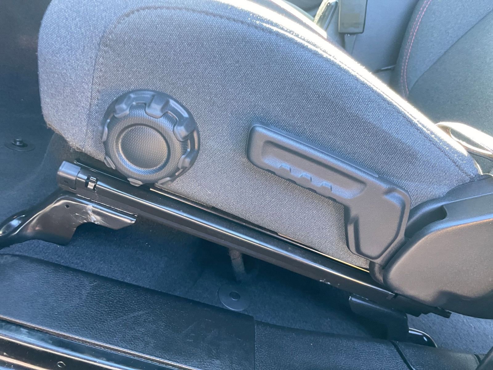 Used 2025 Jeep Wrangler Unlimited Rubicon image 23
