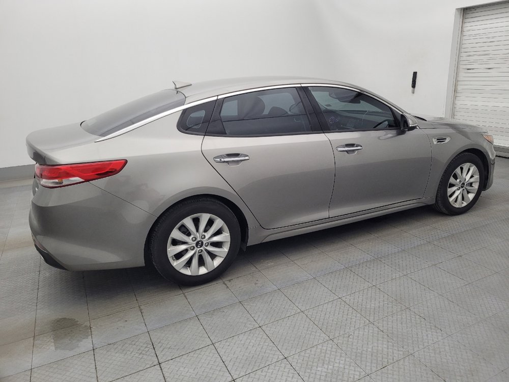 Used 2018 Kia Optima EX image 10