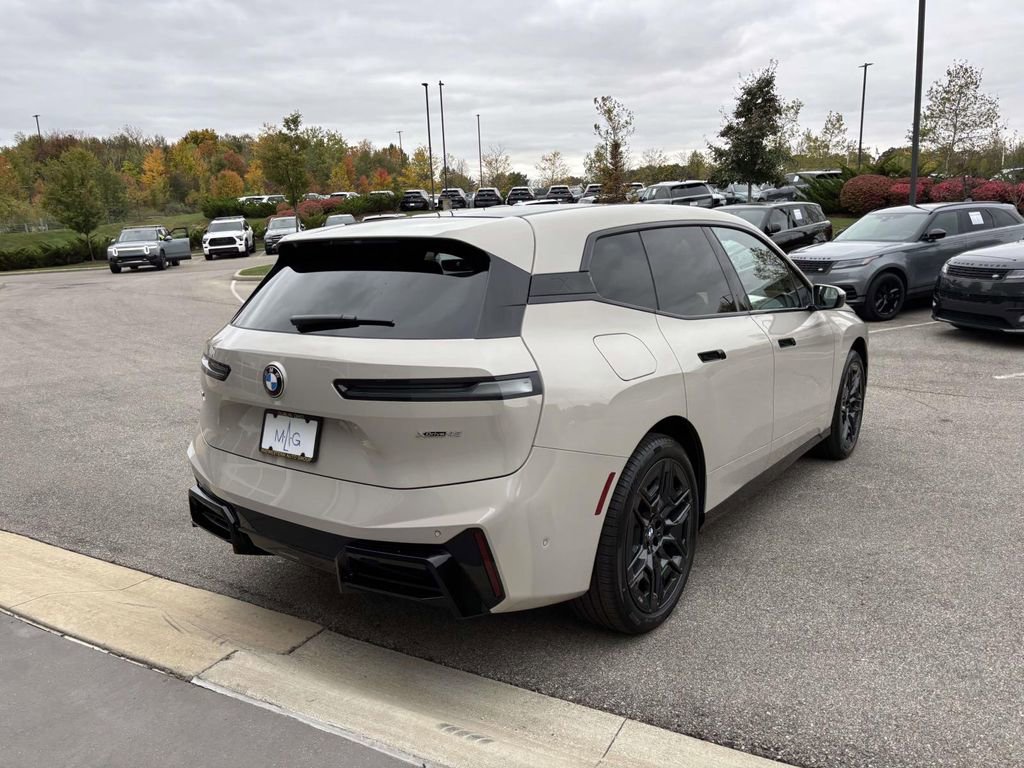 New 2026 BMW iX xDrive45 w/ M Sport Package image 7