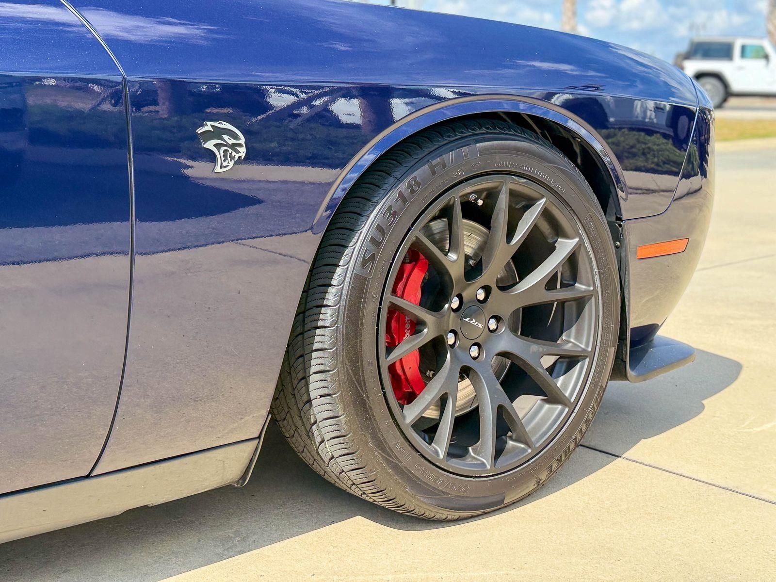 Used 2015 Dodge Challenger SRT Hellcat image 34