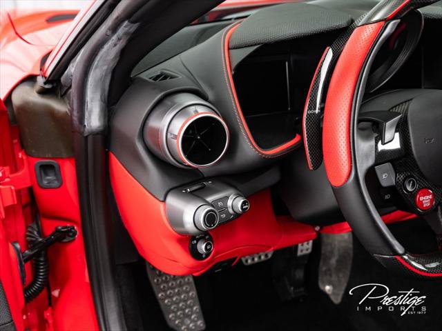 Used 2020 Ferrari 812 Superfast RWD image 27