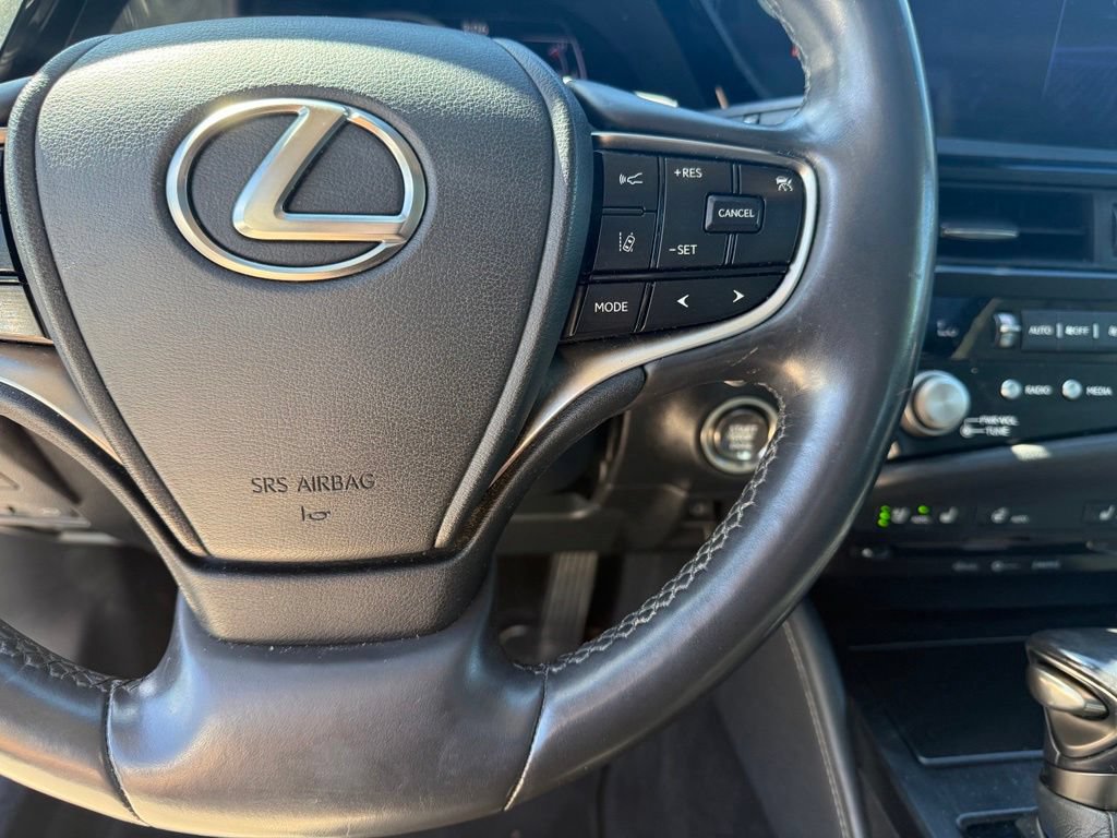 Used 2022 Lexus ES 350 w/ Premium Package FWD image 11