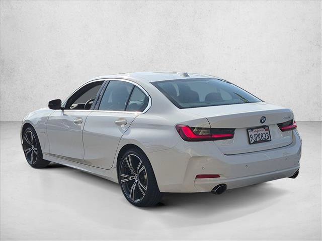 Certified 2024 BMW 330e w/ Convenience Package RWD image 8