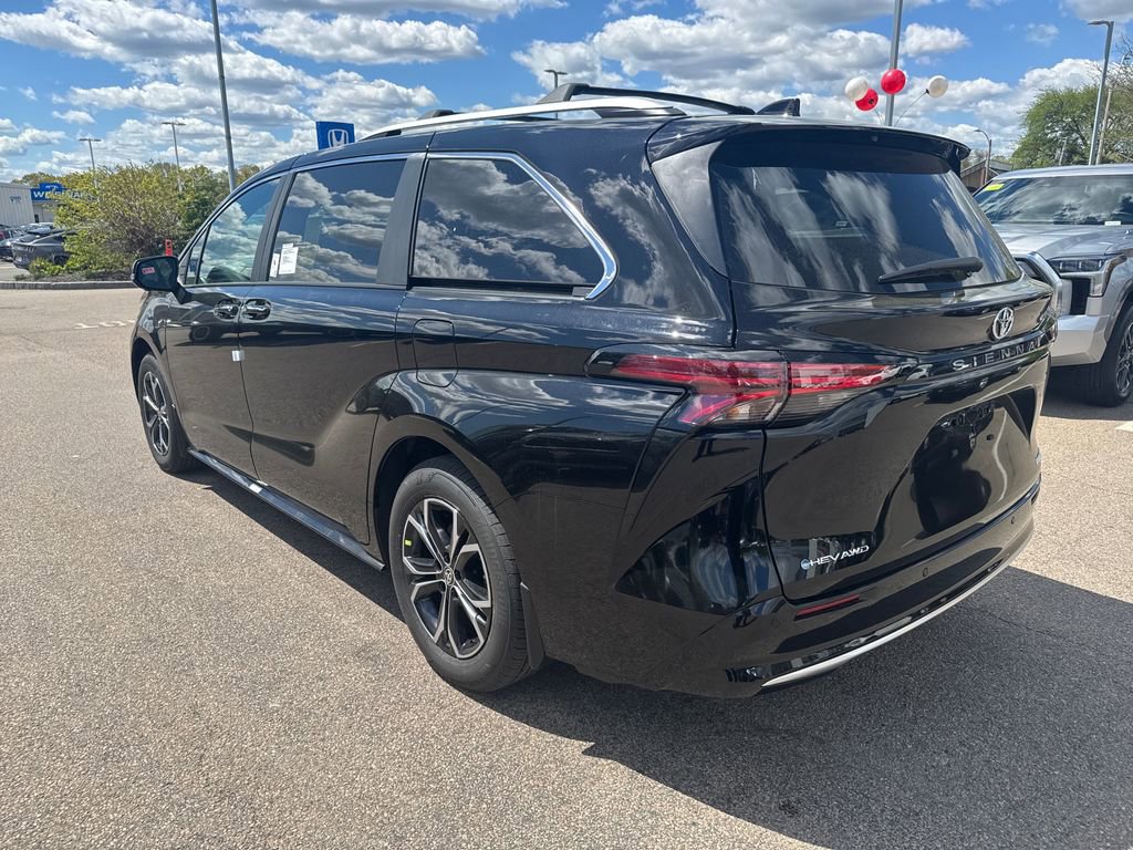New 2026 Toyota Sienna Platinum AWD/4WD image 5