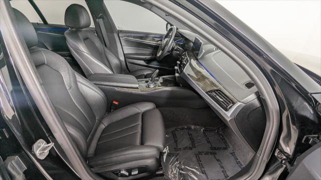 Used 2020 BMW 530i w/ Convenience Package image 24