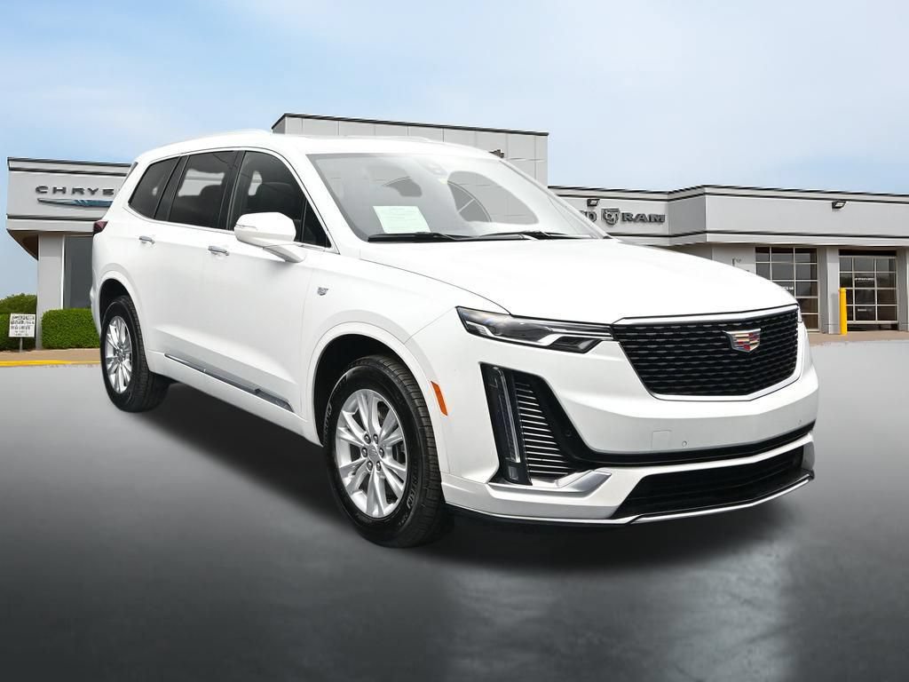 Used 2024 Cadillac XT6 Luxury w/ LPO, Floor Liner Package AWD/4WD image 7