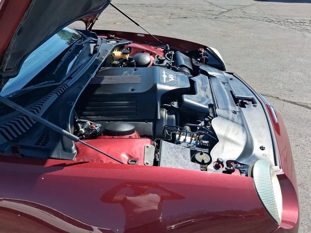 Used 2004 Ford Thunderbird RWD image 11