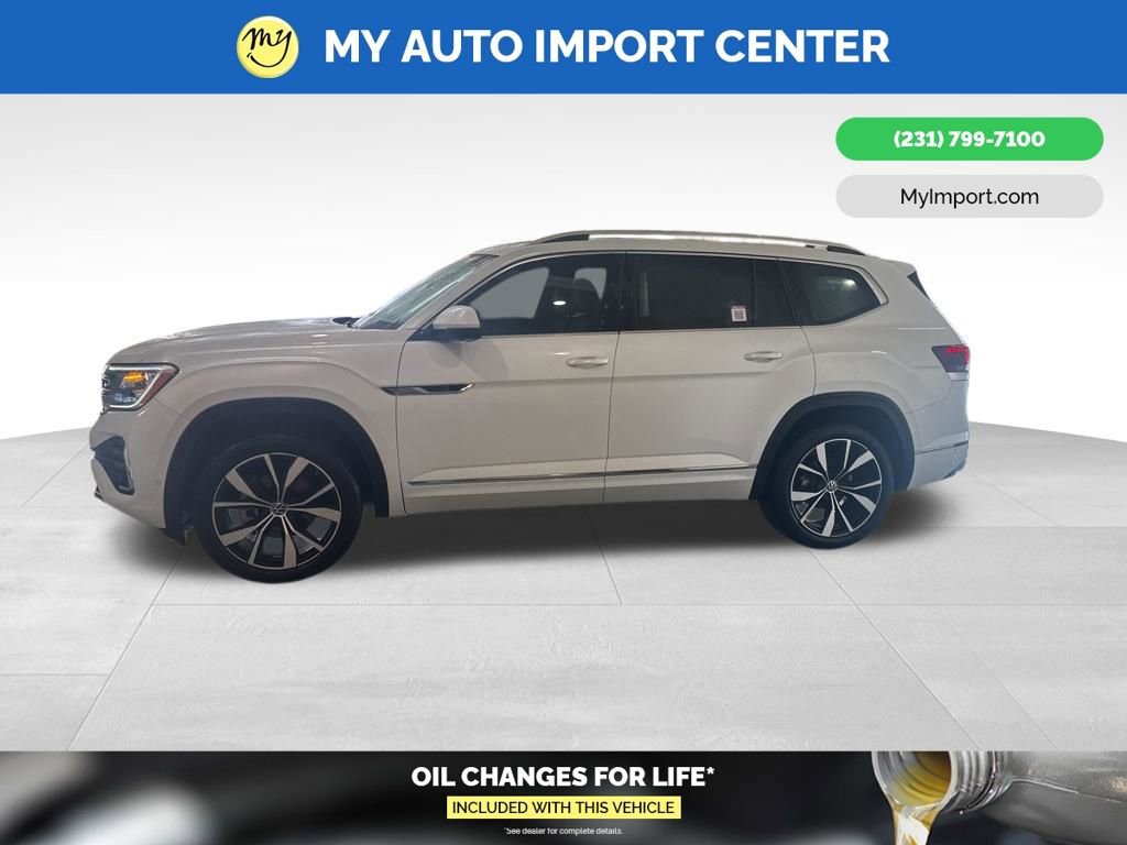 Used 2025 Volkswagen Atlas SEL Premium R-Line image 4