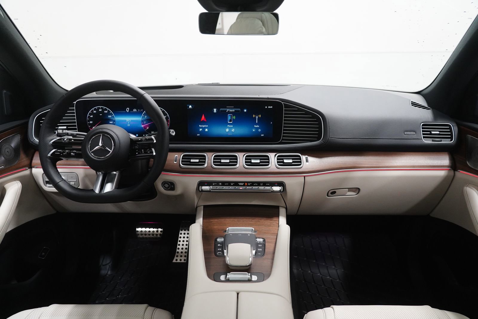 New 2026 Mercedes-Benz GLS 580 4MATIC image 19