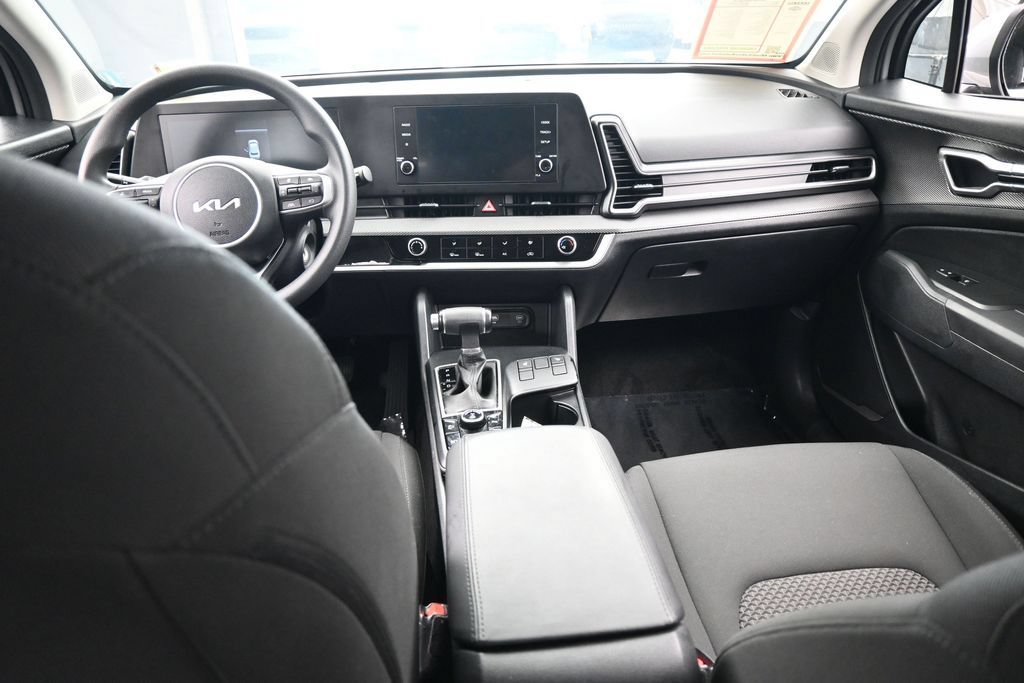 Used 2024 Kia Sportage LX AWD/4WD image 37