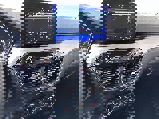 Used 2022 Ford Escape SE w/ SE Sport Appearance Package image 14