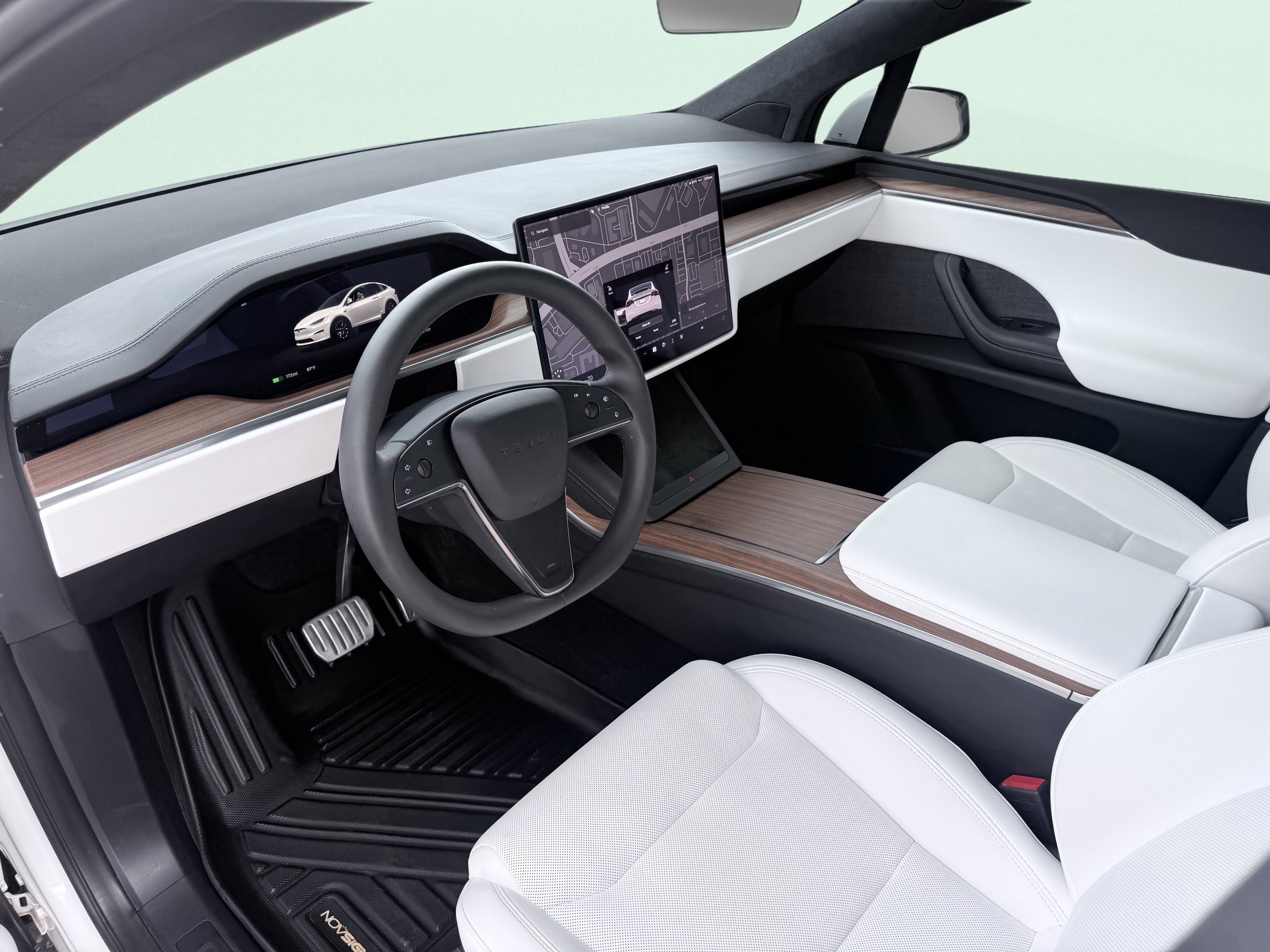 Used 2025 Tesla Model X Long Range image 23