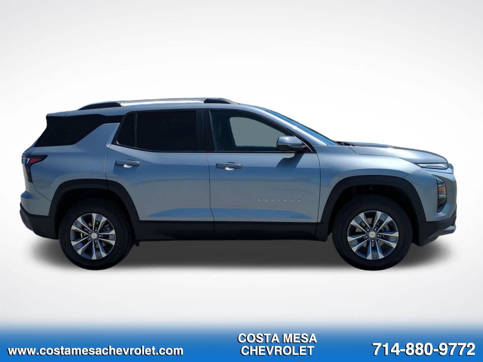 Used 2025 Chevrolet Equinox LT w/ Convenience Package II FWD image 4